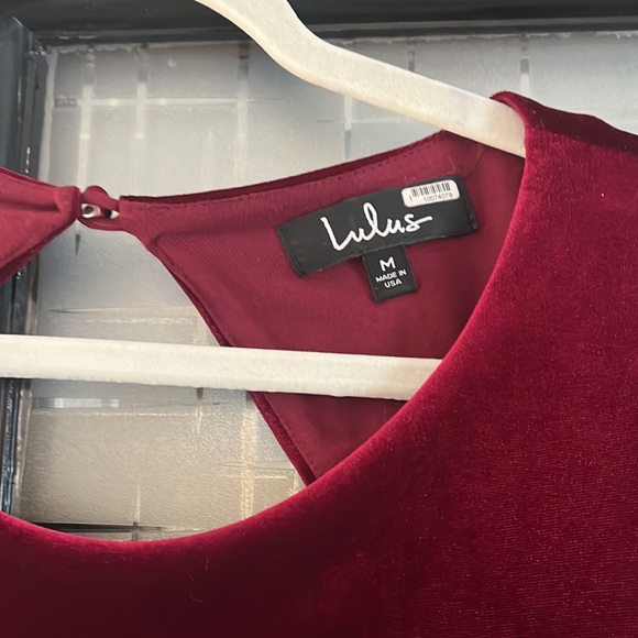 Lulus Burgundy velvet long sleeve backless maxi dress - Picture 2 of 5